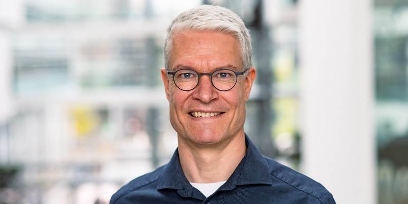 Professor Portrait: Rasmus Ejlers Møgelberg creates new mathematical worlds